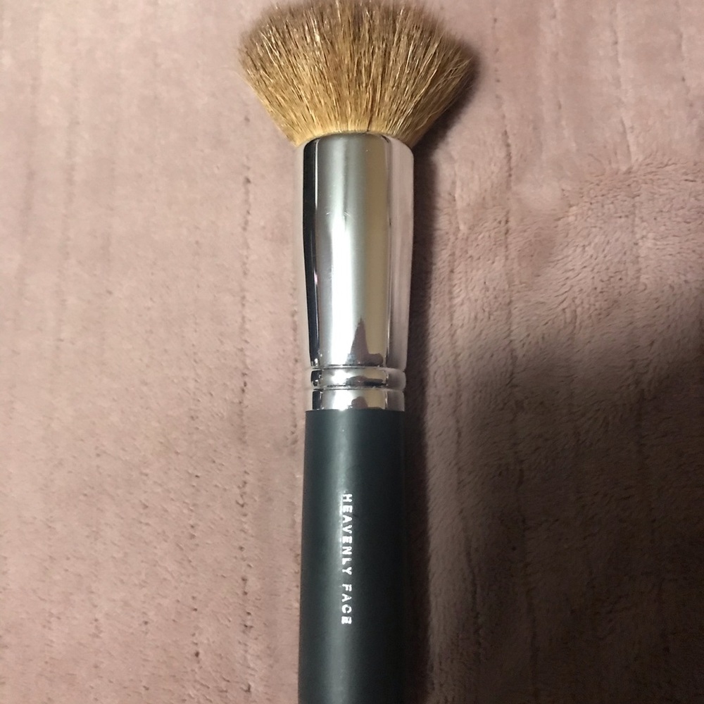 Bare Minerals Heavenly Face Brush